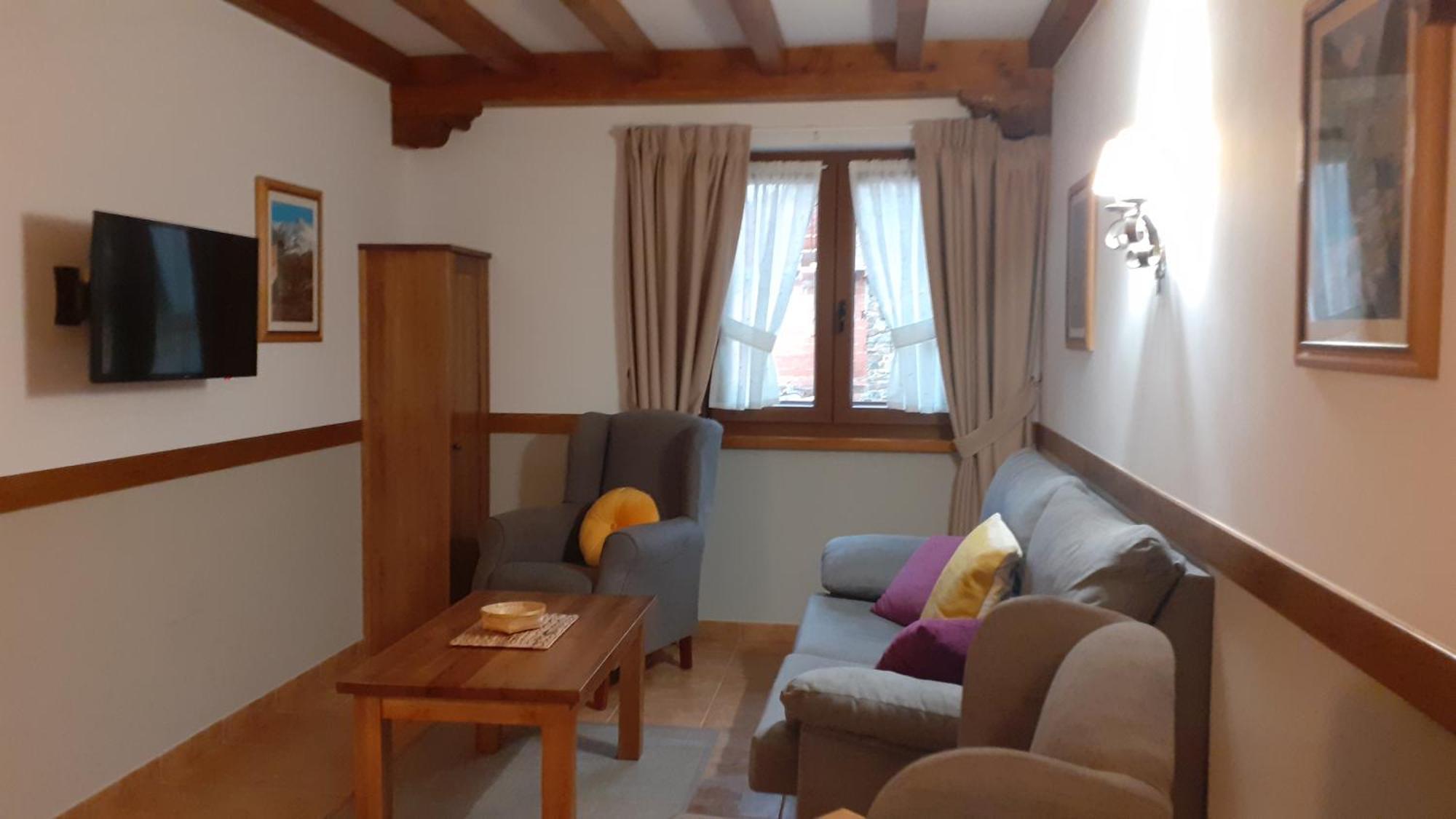 Apartamentos El Haya Cosgaya Luaran gambar