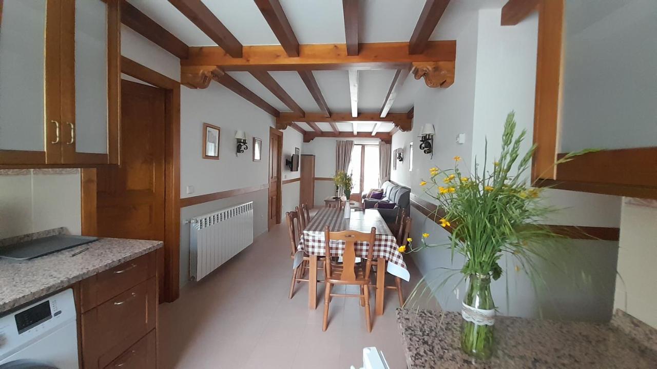 Apartamentos El Haya Cosgaya Luaran gambar