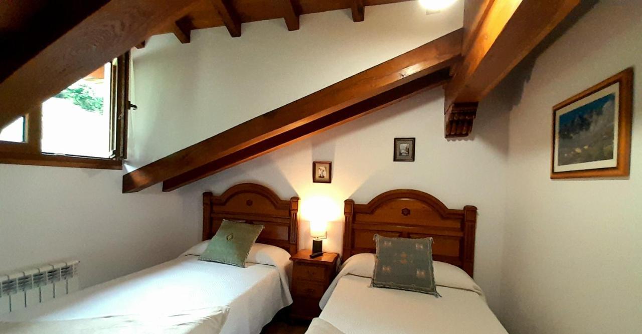 Apartamentos El Haya Cosgaya Luaran gambar